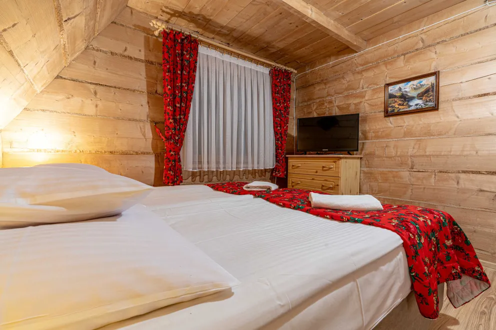 Apartament 7 osobowy z balkonem i widokiem na góry