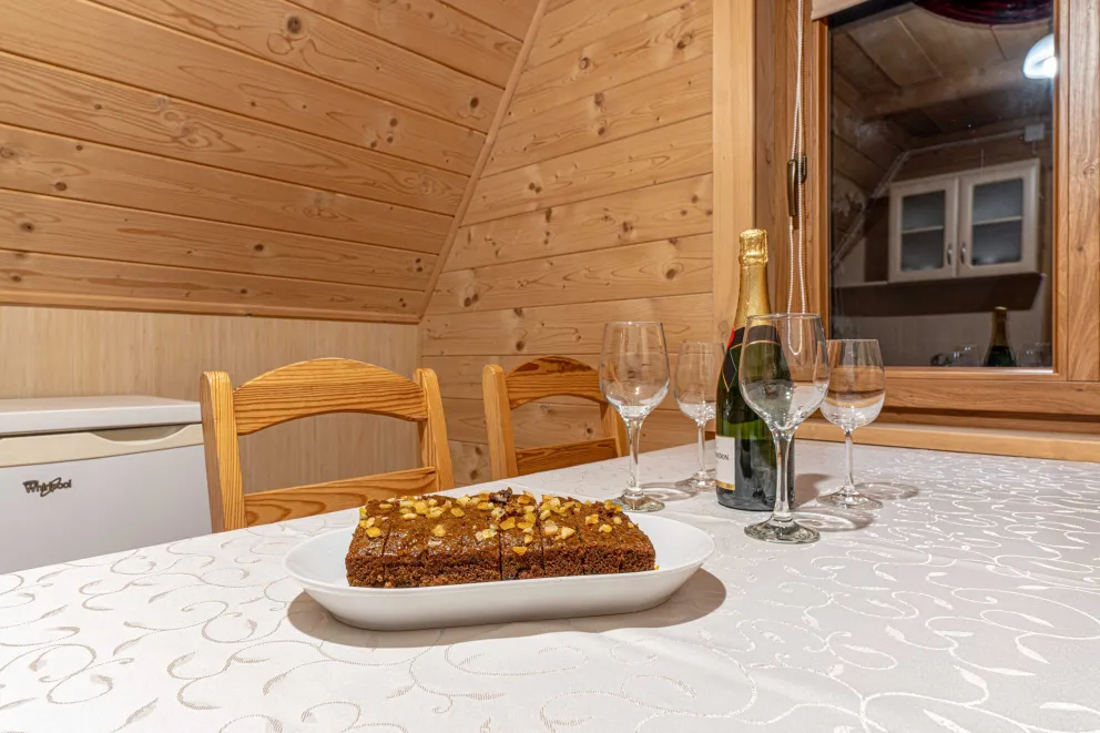Apartament 7 osobowy z balkonem i widokiem na góry