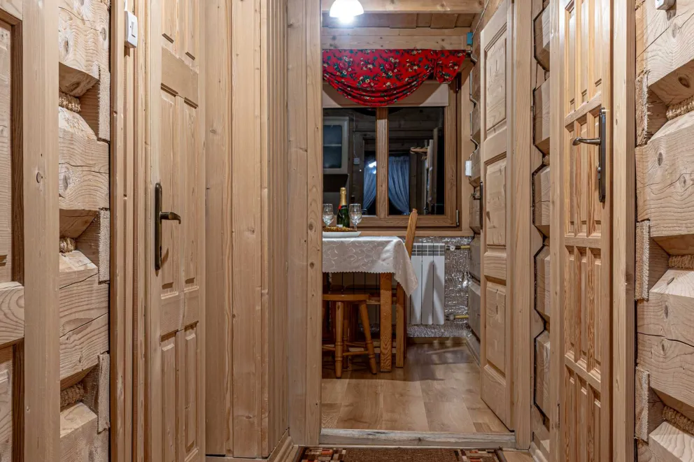 Apartament 7 osobowy z balkonem i widokiem na góry