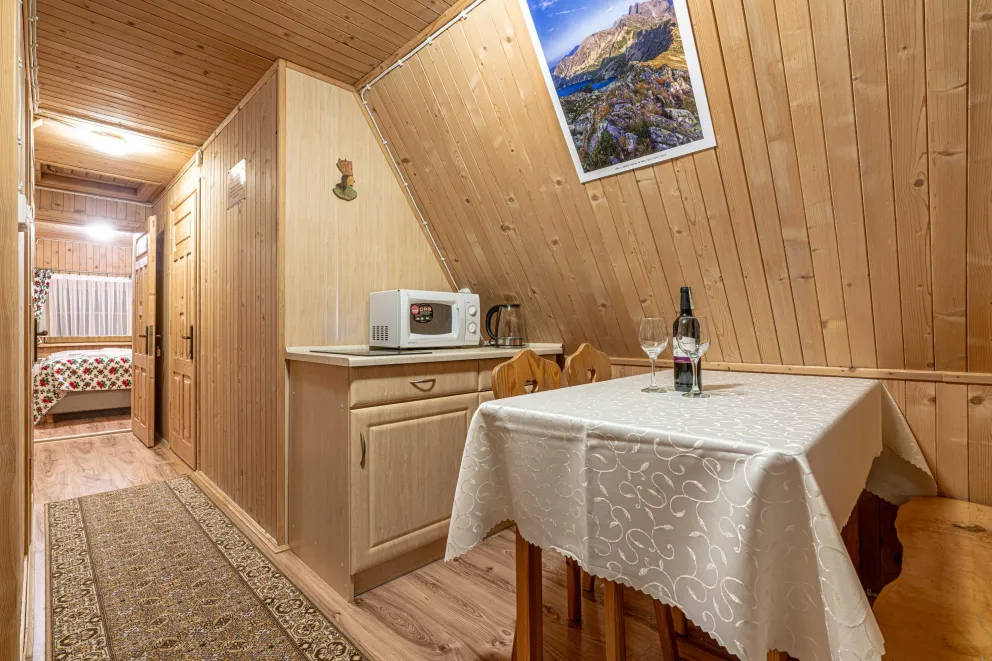 Apartament 4 osobowy z balkonem i widokiem na góry