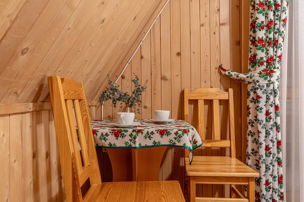 Apartament 4 osobowy z balkonem i widokiem na góry