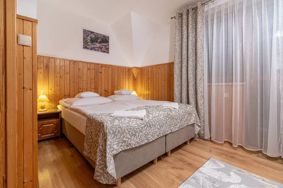 Pokój 4 osobowy z balkonem i widokiem na góry